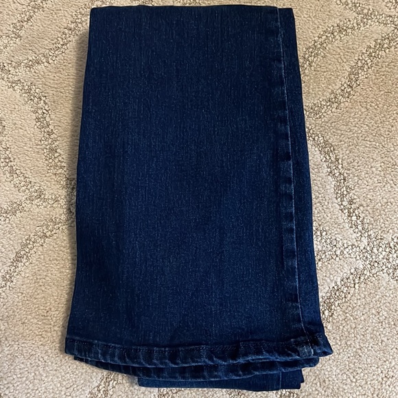 Jeans - Picture 10 of 10